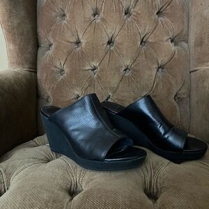 Black Slide On Wedges Size 9